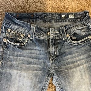 Straight leg miss me jeans